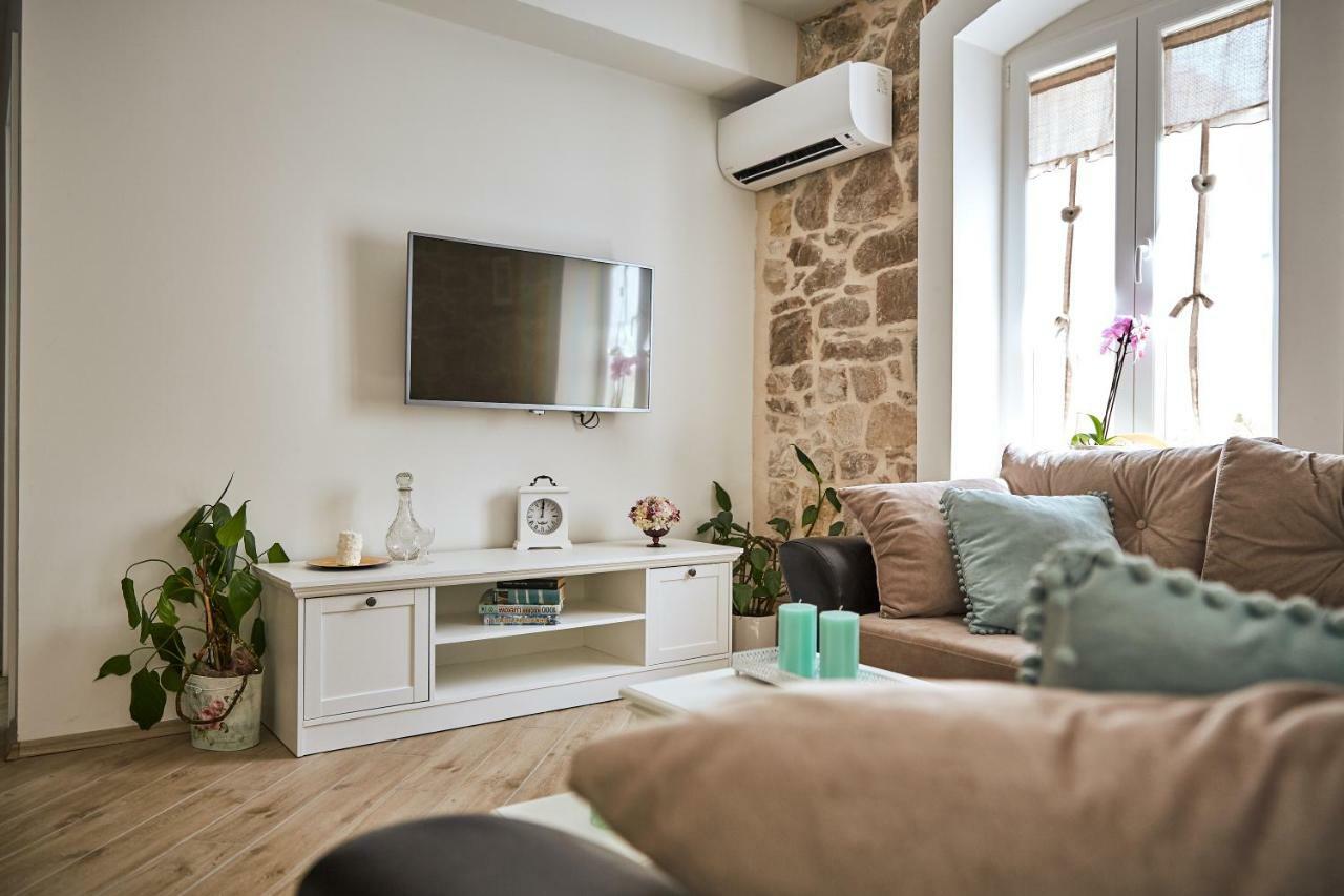 Apartment Vintage Kaštela Zewnętrze zdjęcie